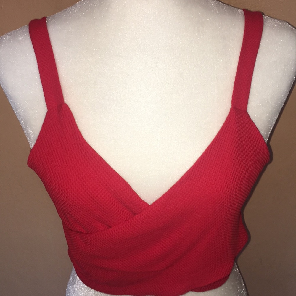 ⭐️✨3 for$20 ✨⭐️❤️Bebe crop top size large❤️ - Picture 6 of 9